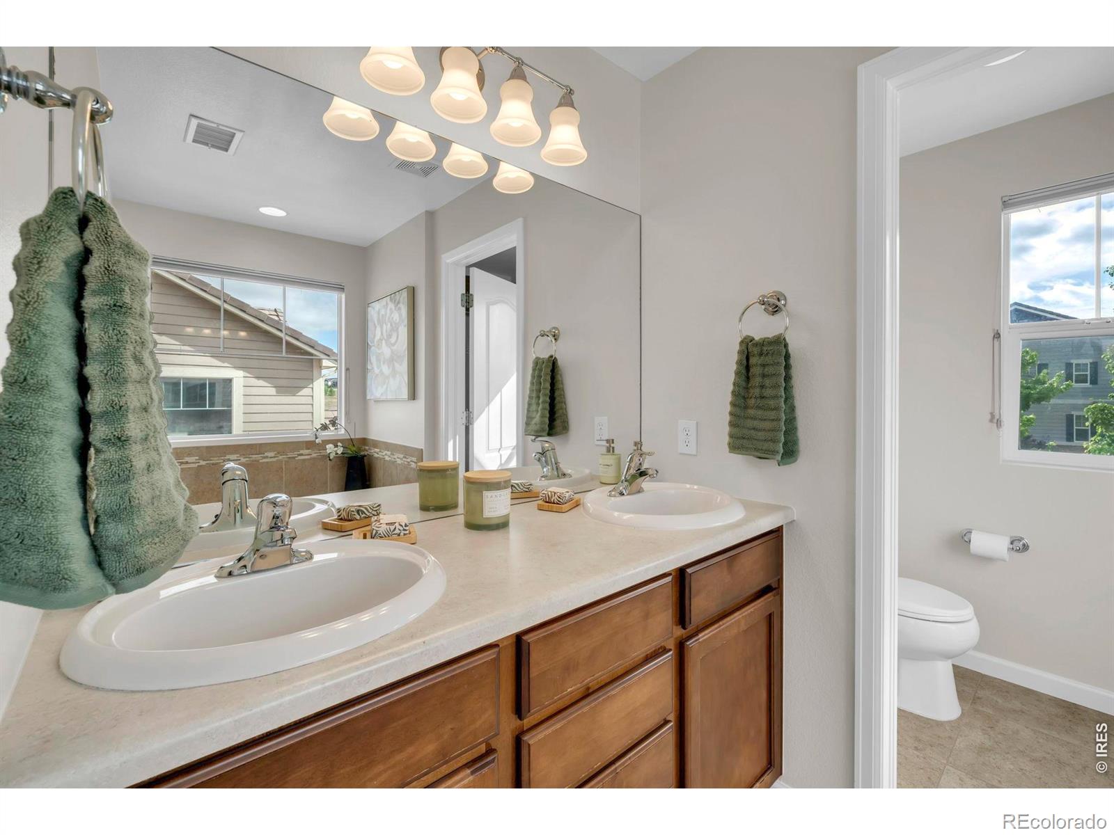 MLS Image #27 for 15947  antora peak drive,broomfield, Colorado