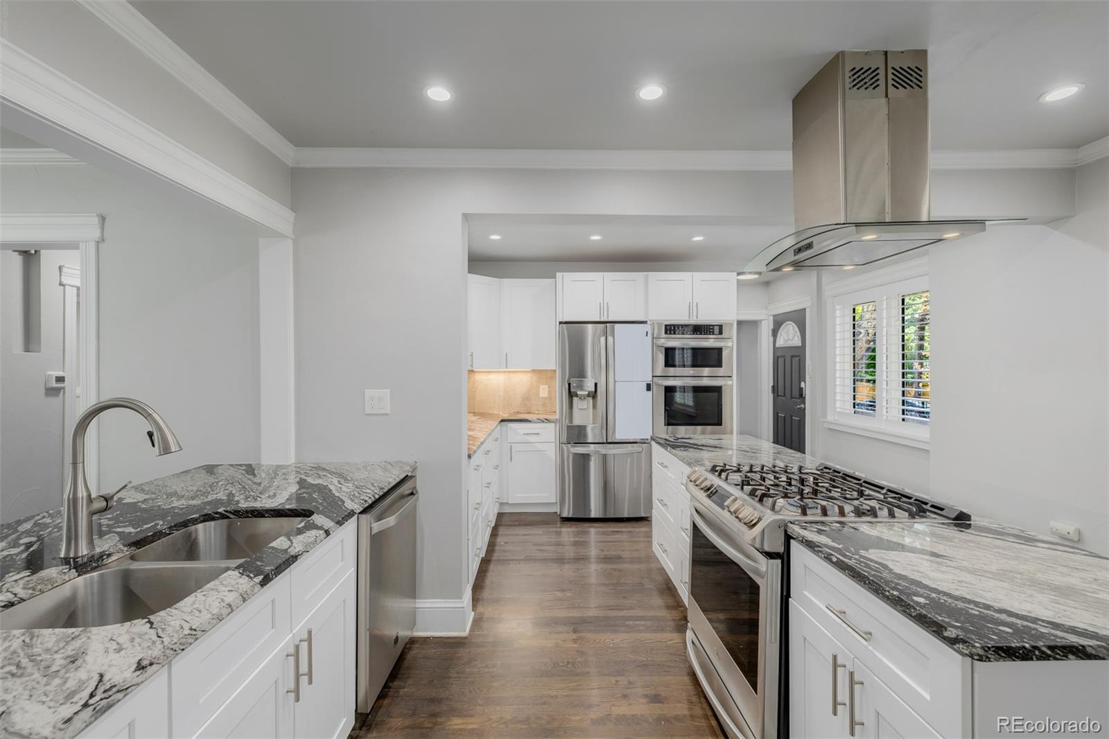 MLS Image #10 for 717 n monaco street parkway,denver, Colorado