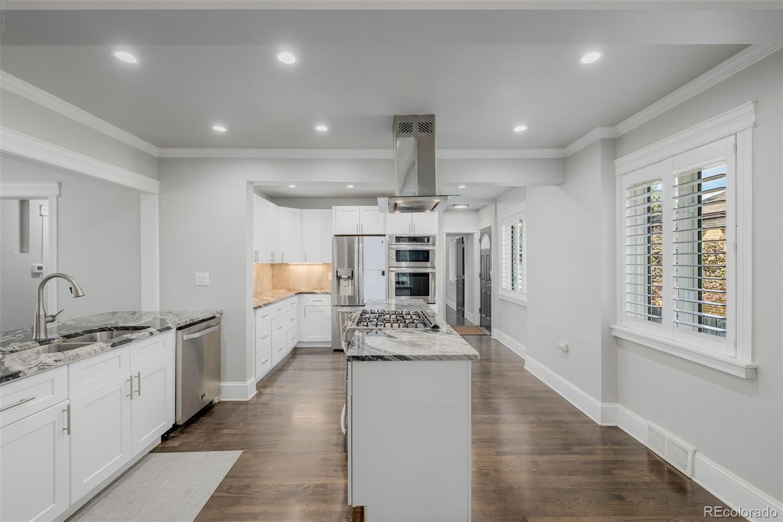 MLS Image #14 for 717 n monaco street parkway,denver, Colorado