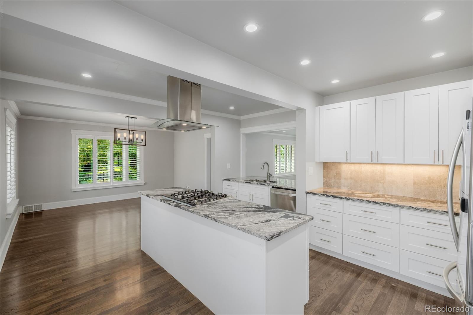 MLS Image #15 for 717 n monaco street parkway,denver, Colorado