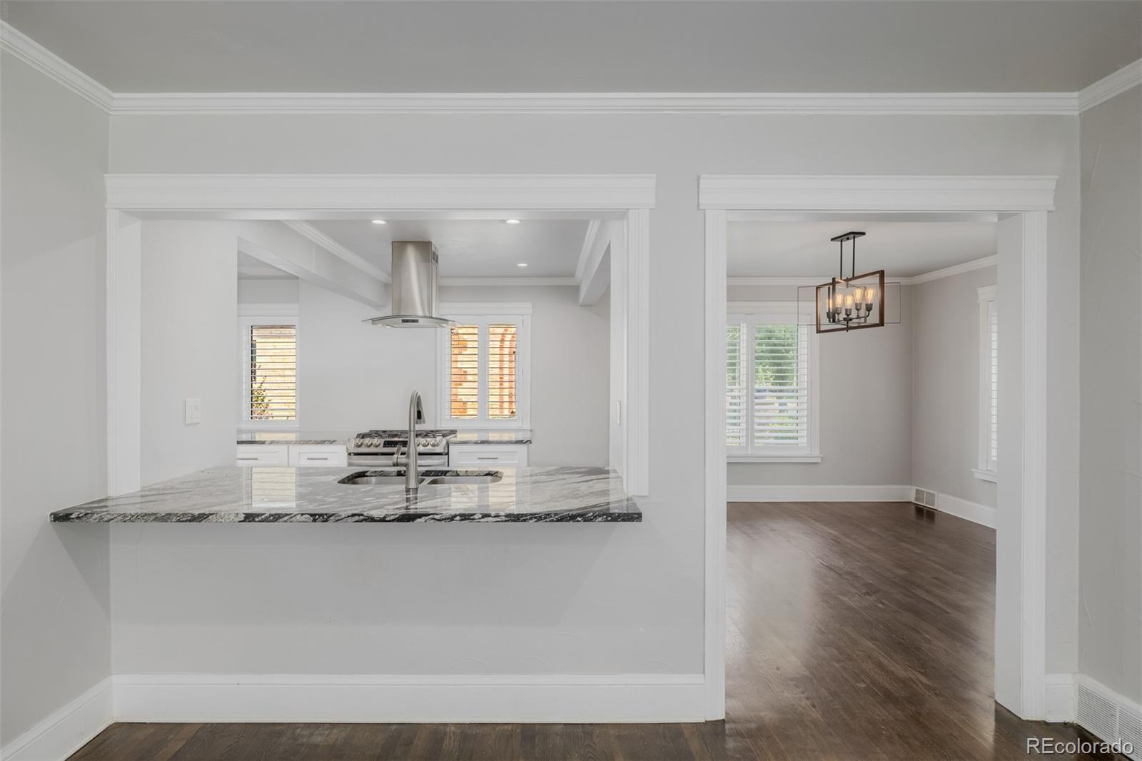 MLS Image #6 for 717 n monaco street parkway,denver, Colorado