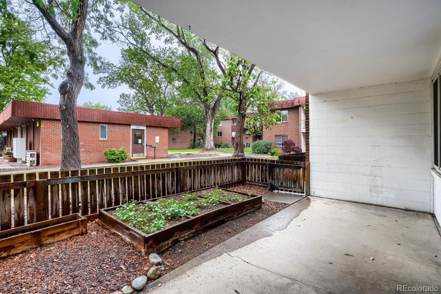 MLS Image #5 for 10125 w 25th avenue,lakewood, Colorado