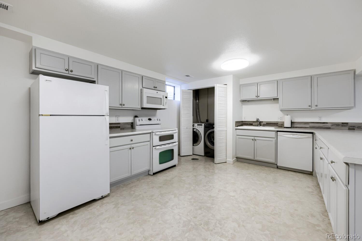 MLS Image #18 for 1602 s everett street,lakewood, Colorado