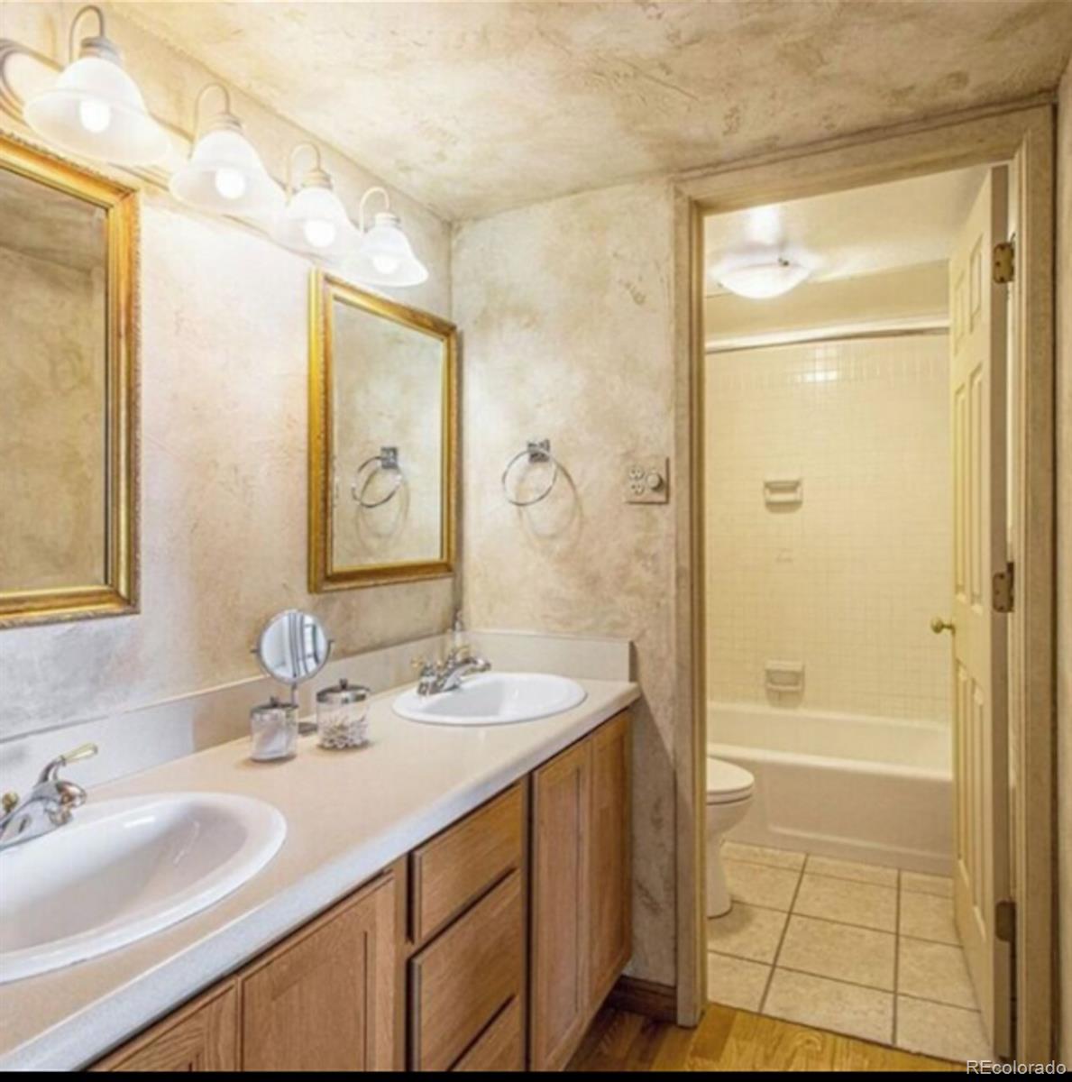 MLS Image #5 for 1020  15th street,denver, Colorado