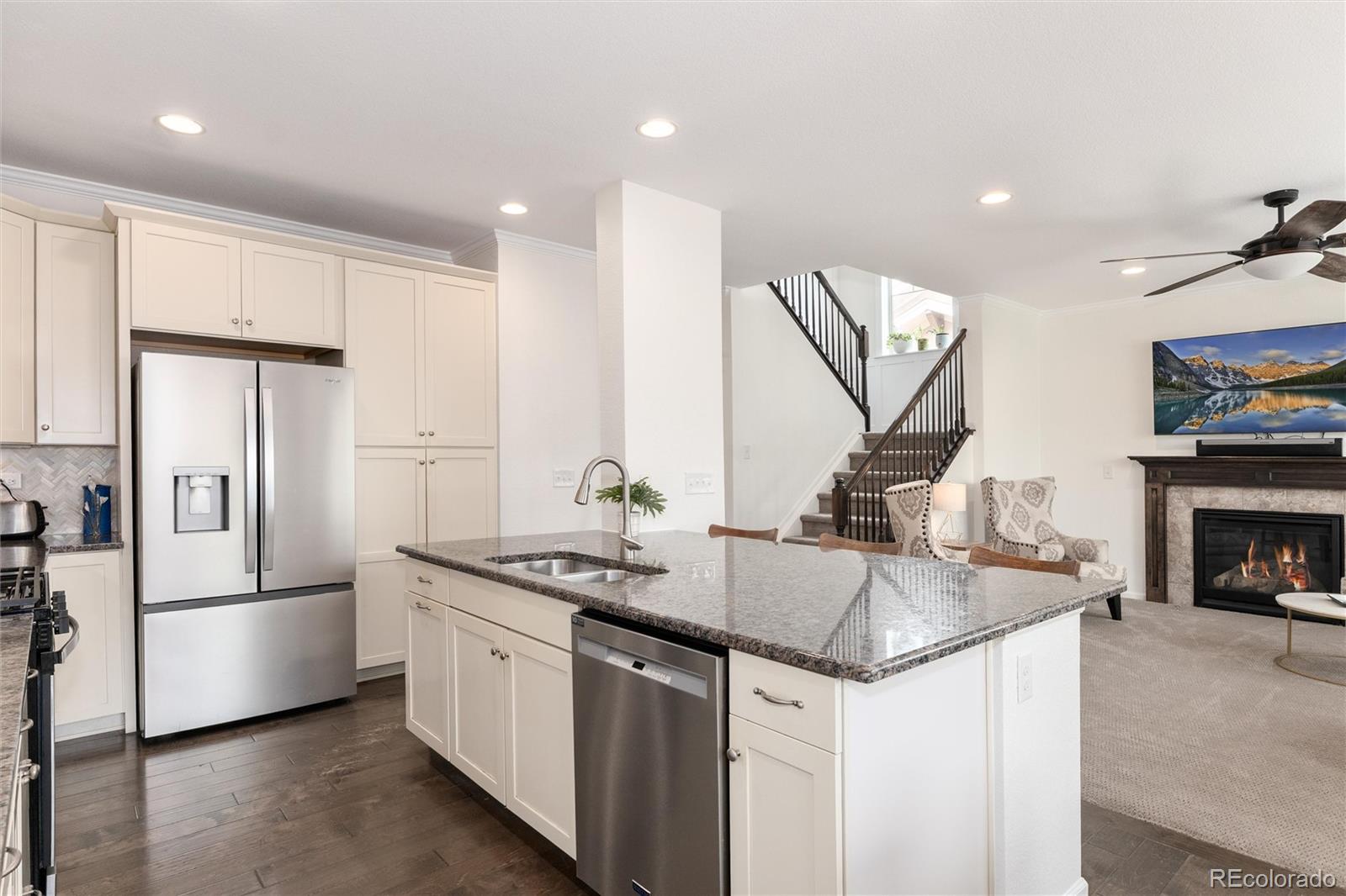 MLS Image #12 for 26925 e quarto place,aurora, Colorado
