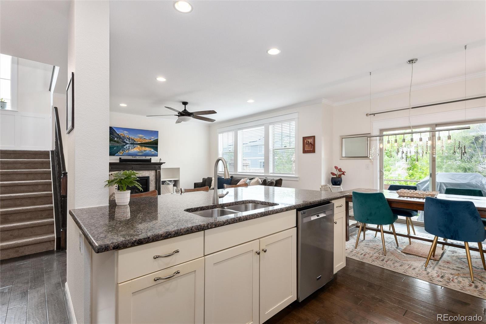 MLS Image #13 for 26925 e quarto place,aurora, Colorado