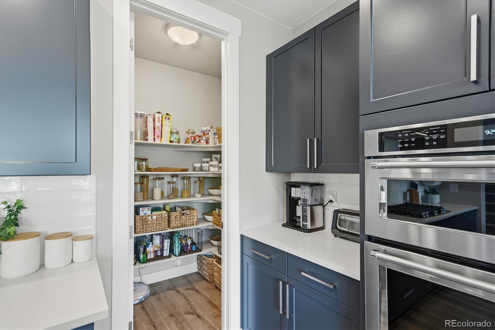 MLS Image #10 for 5859  zuni court,denver, Colorado