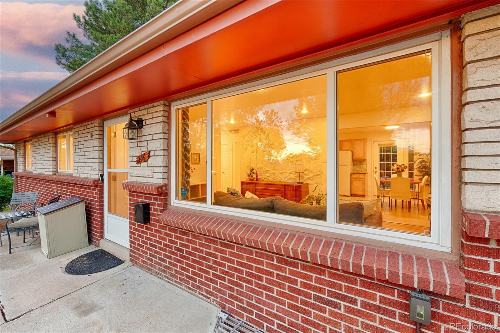 MLS Image #2 for 246  lansing street,aurora, Colorado