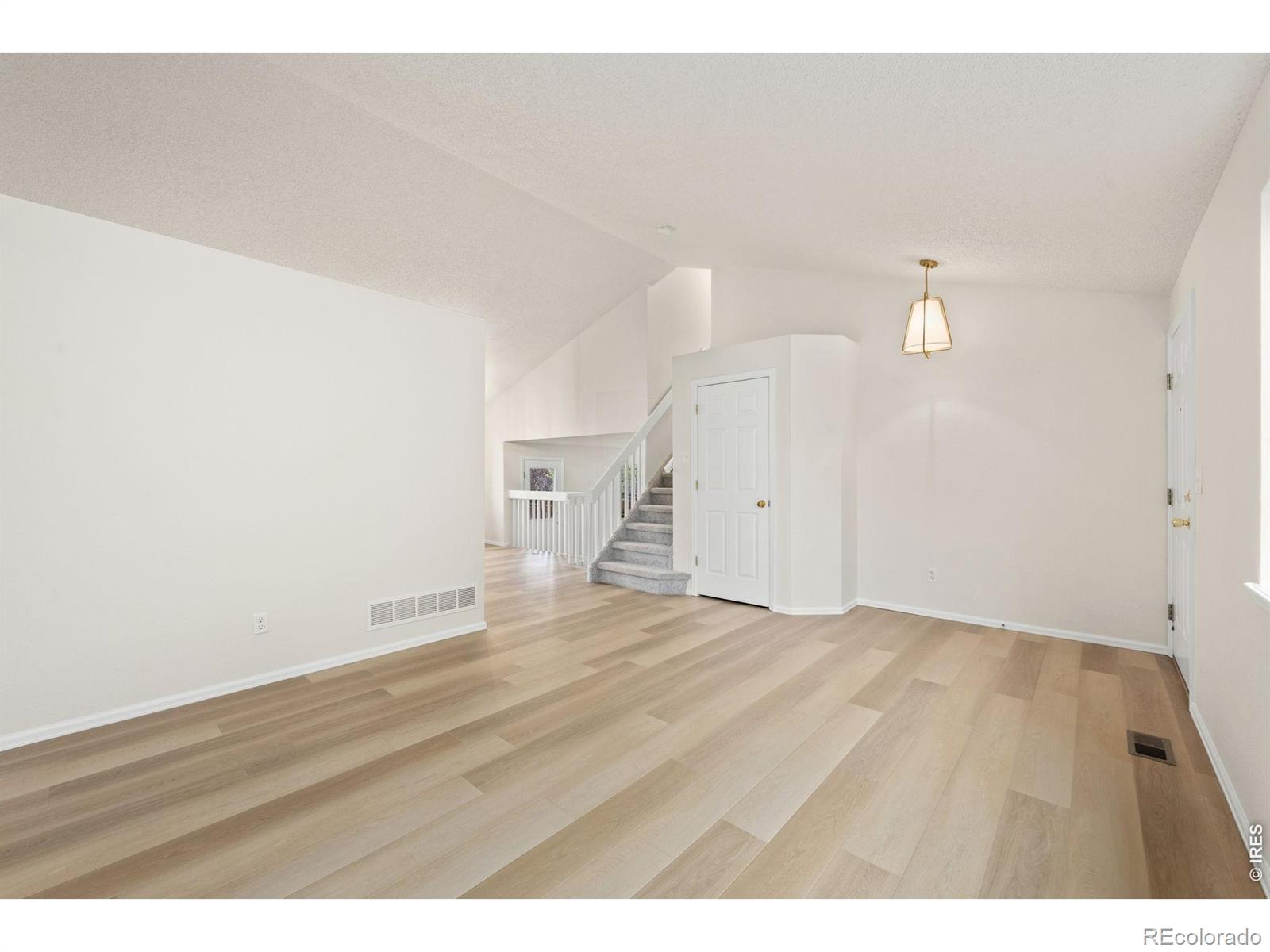 MLS Image #4 for 1319  monarch drive,longmont, Colorado