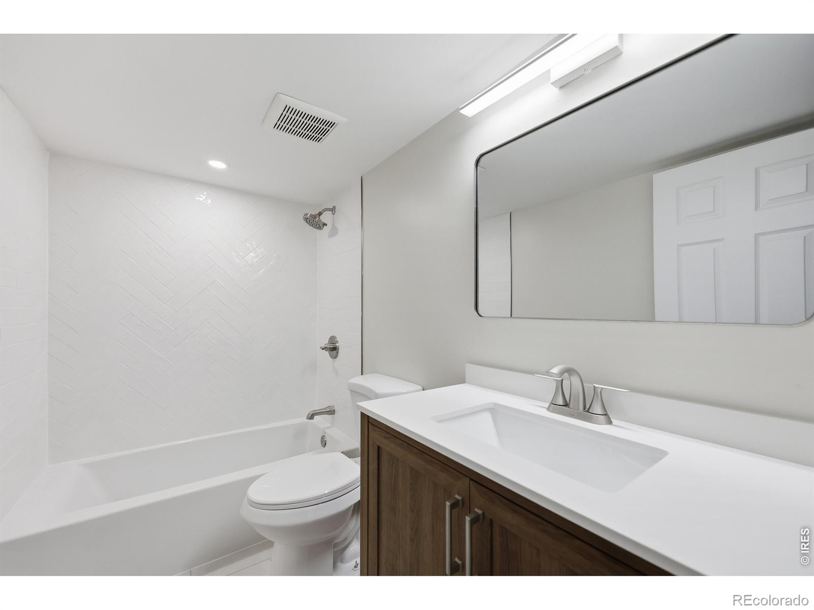 MLS Image #11 for 206  bowen street,longmont, Colorado