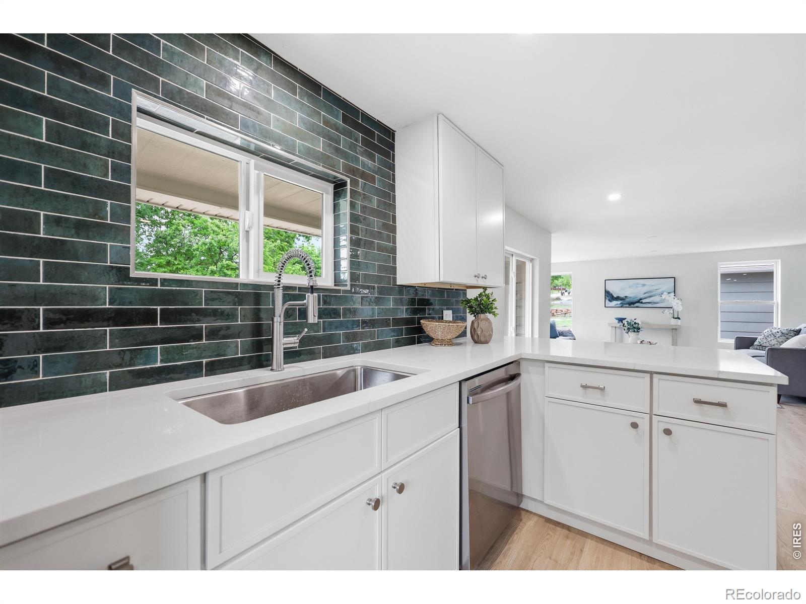 MLS Image #7 for 206  bowen street,longmont, Colorado