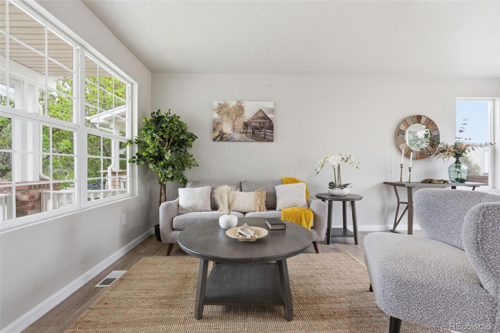 MLS Image #2 for 19787  montview drive,aurora, Colorado
