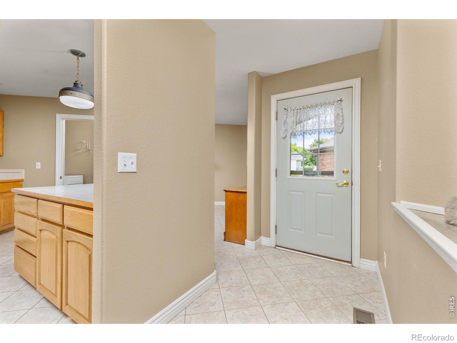 MLS Image #3 for 2058  35th avenue court,greeley, Colorado