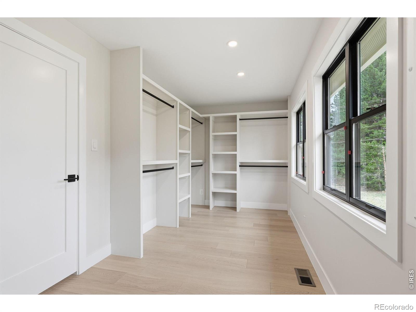 MLS Image #11 for 7859  raven court,boulder, Colorado