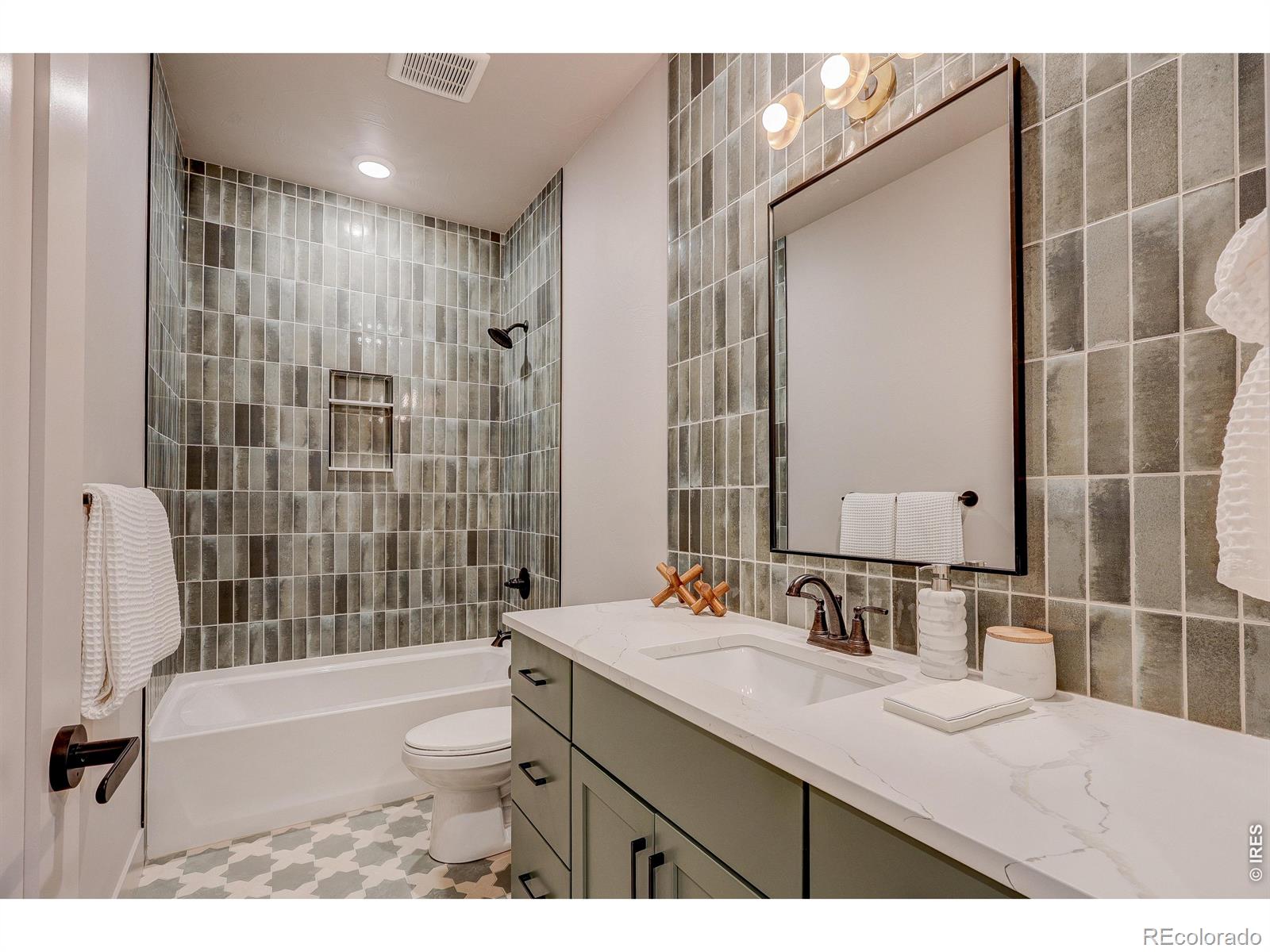 MLS Image #16 for 1310  burt avenue,berthoud, Colorado