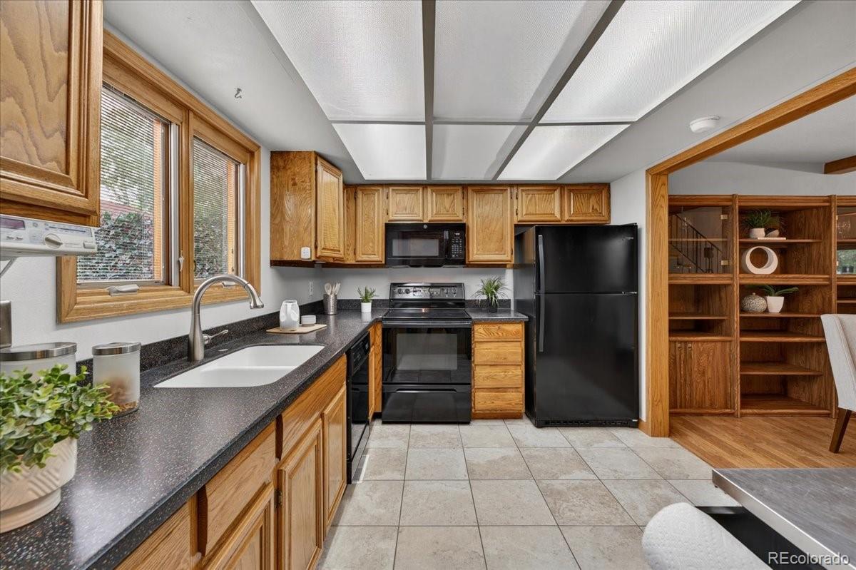MLS Image #7 for 2615 s peoria street,aurora, Colorado