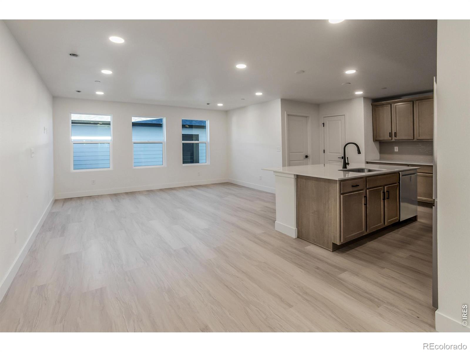 MLS Image #10 for 957  trumpet lane,windsor, Colorado