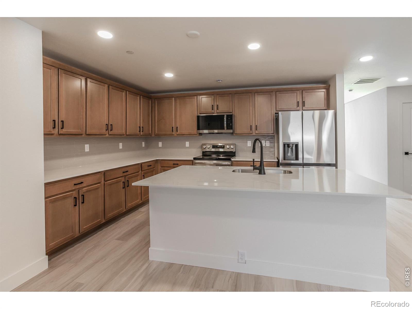 MLS Image #13 for 957  trumpet lane,windsor, Colorado