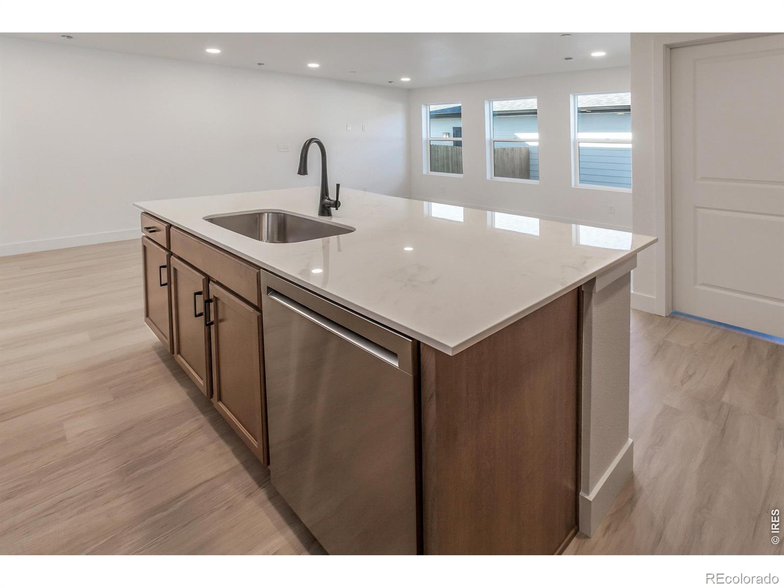MLS Image #19 for 957  trumpet lane,windsor, Colorado