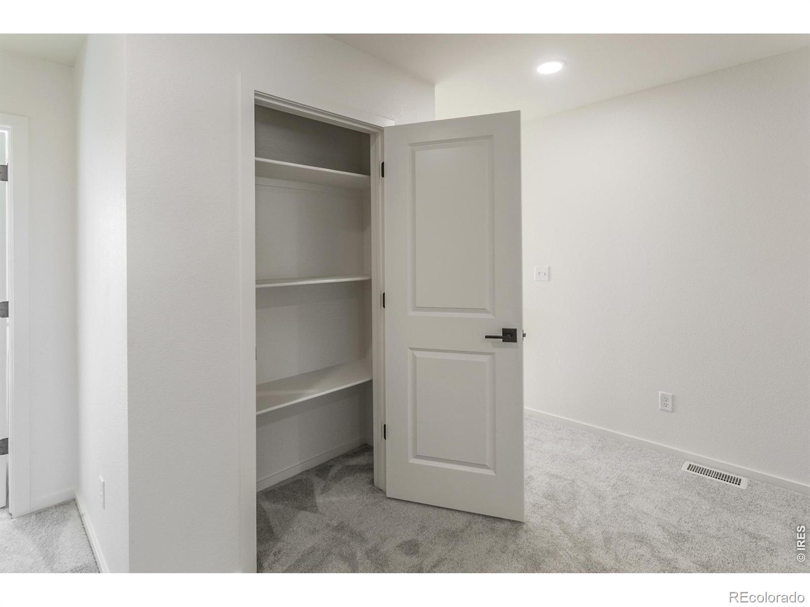MLS Image #37 for 957  trumpet lane,windsor, Colorado