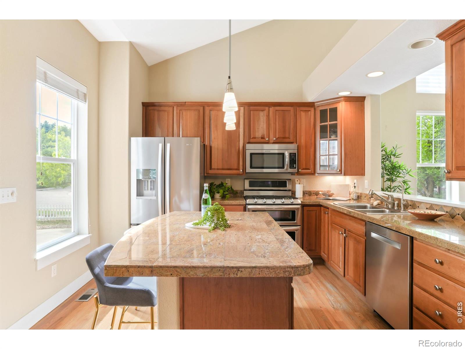 MLS Image #12 for 2954  shoshone trail,lafayette, Colorado