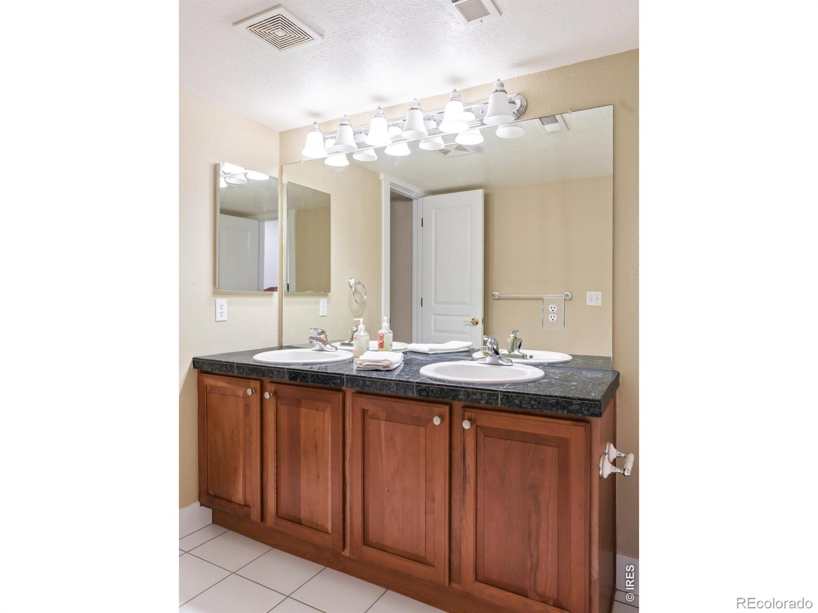 MLS Image #26 for 2954  shoshone trail,lafayette, Colorado