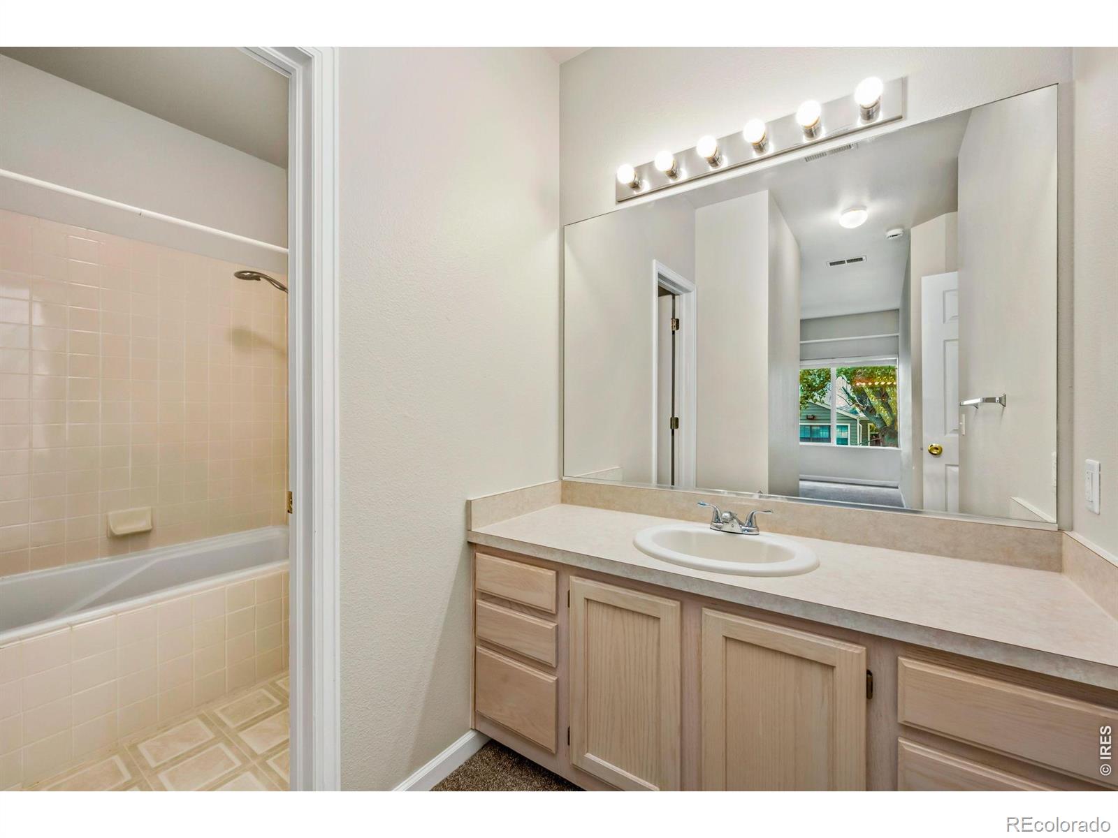 MLS Image #10 for 4545  wheaton drive,fort collins, Colorado