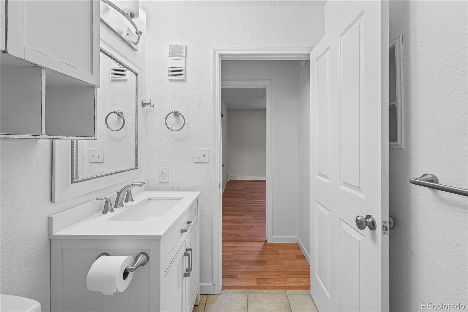 MLS Image #17 for 10150 e virginia avenue,denver, Colorado
