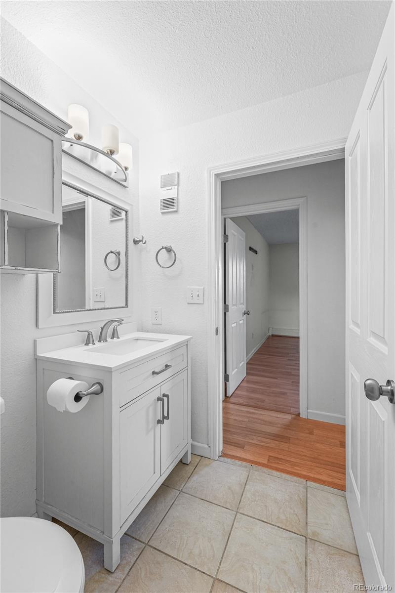 MLS Image #18 for 10150 e virginia avenue,denver, Colorado