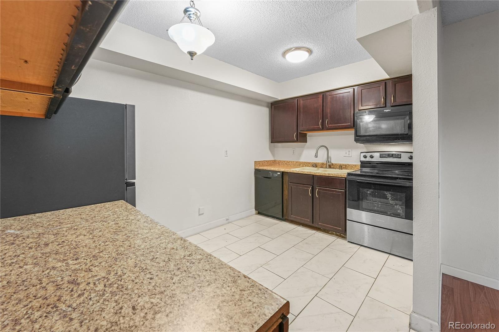 MLS Image #22 for 10150 e virginia avenue,denver, Colorado