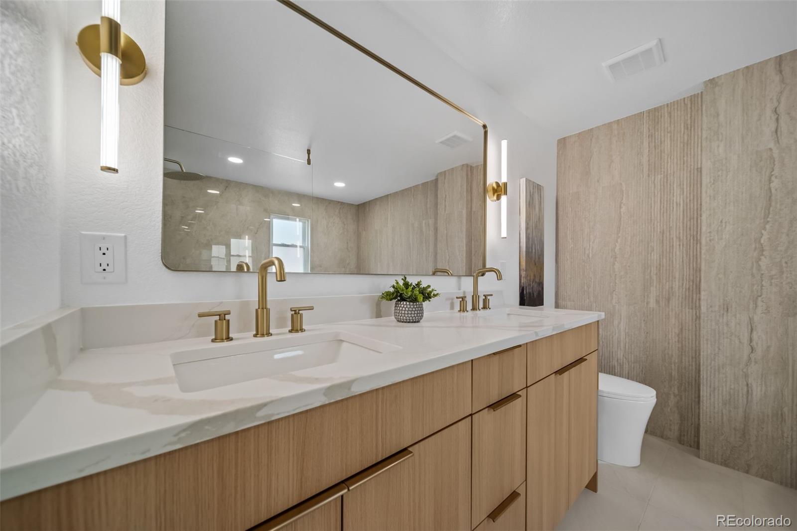 MLS Image #27 for 4992 s xenia street,denver, Colorado