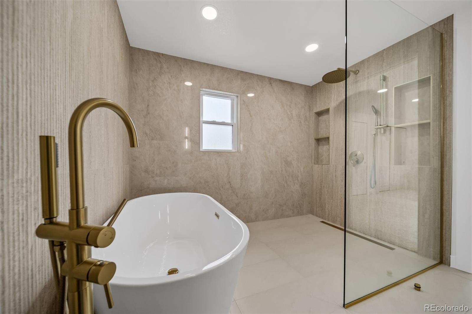 MLS Image #3 for 4992 s xenia street,denver, Colorado