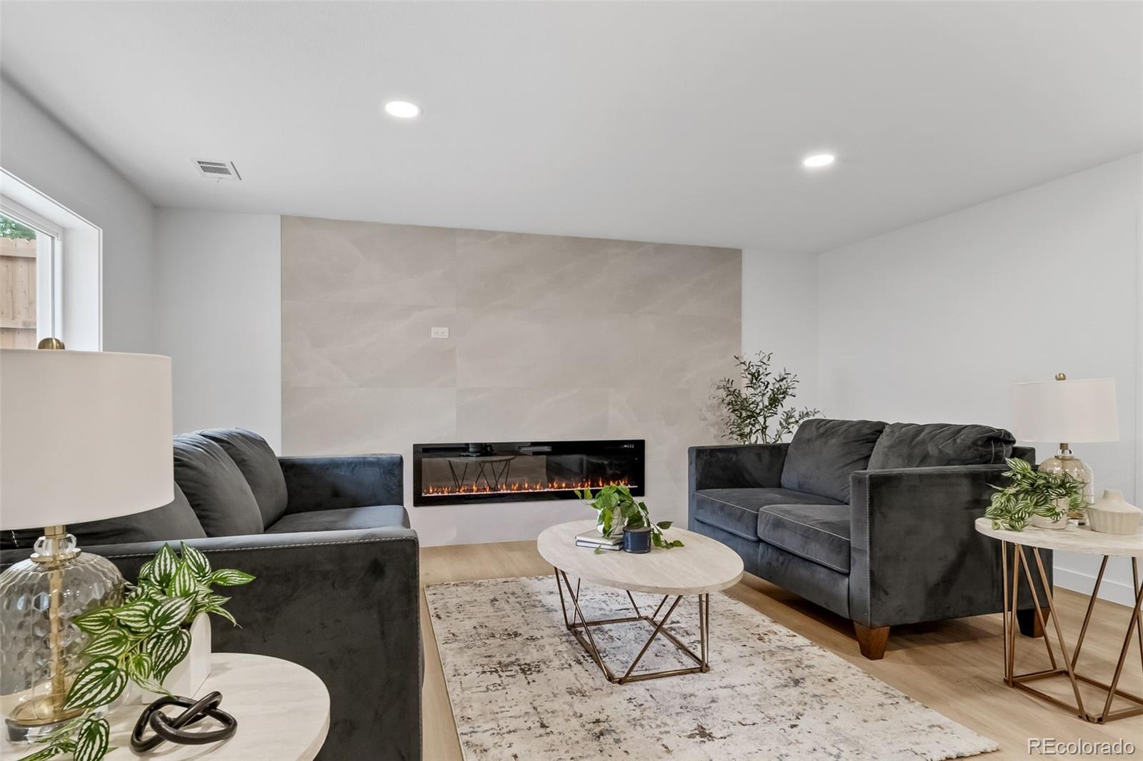 MLS Image #4 for 4992 s xenia street,denver, Colorado