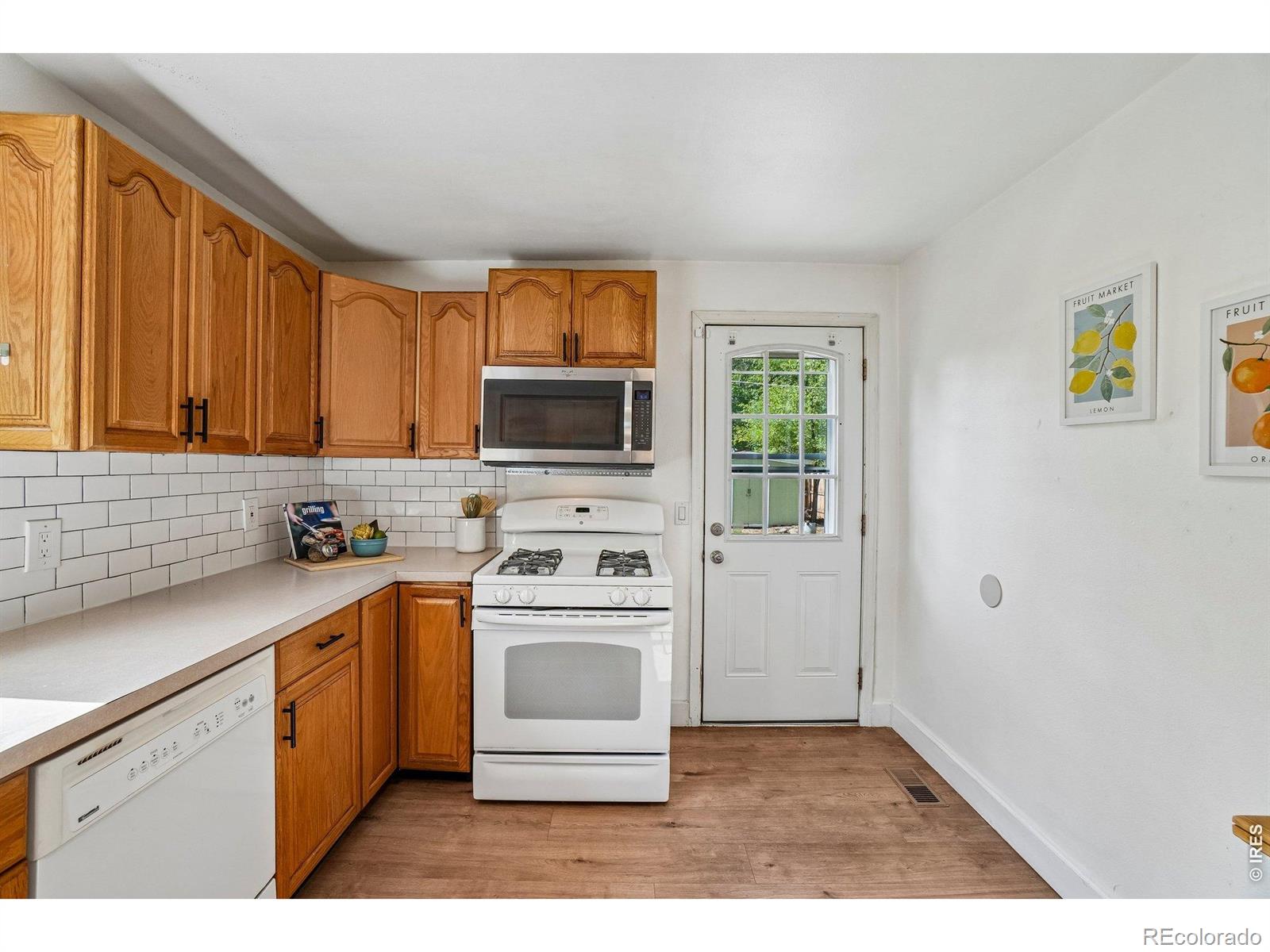 MLS Image #9 for 127 e saint clair avenue,longmont, Colorado