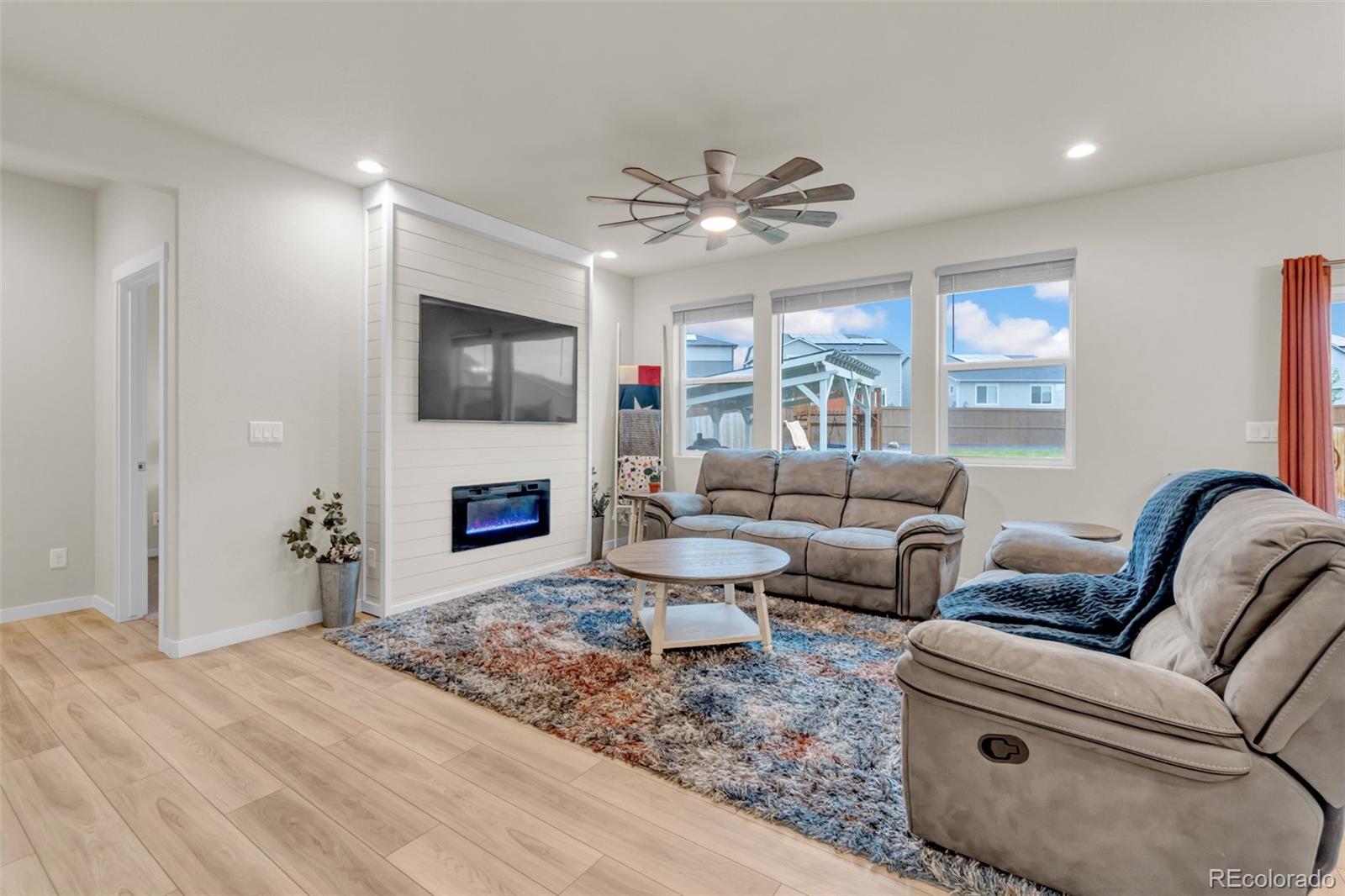 MLS Image #9 for 757  griffith street,lochbuie, Colorado