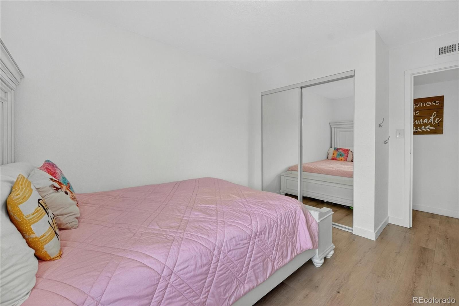 MLS Image #10 for 3643 s sheridan boulevard,denver, Colorado