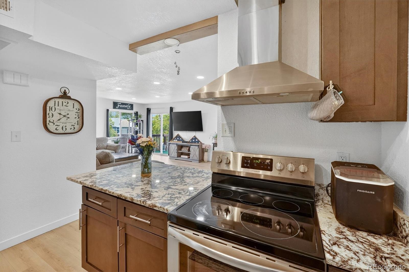 MLS Image #4 for 3643 s sheridan boulevard,denver, Colorado