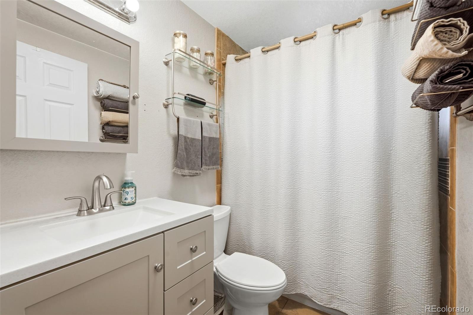 MLS Image #13 for 11956  spring drive,northglenn, Colorado