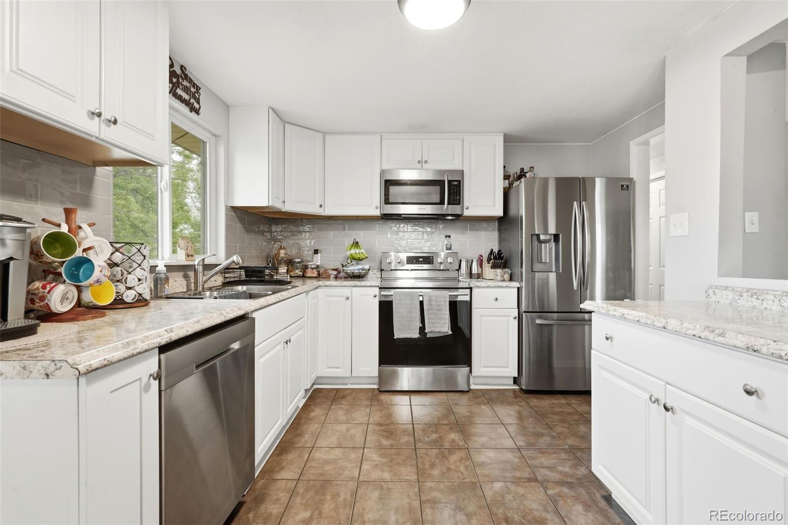 MLS Image #6 for 11956  spring drive,northglenn, Colorado