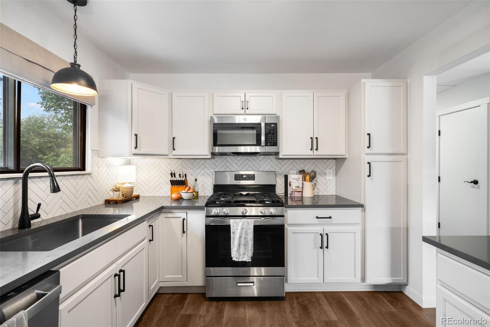 MLS Image #7 for 931 s nome street,aurora, Colorado