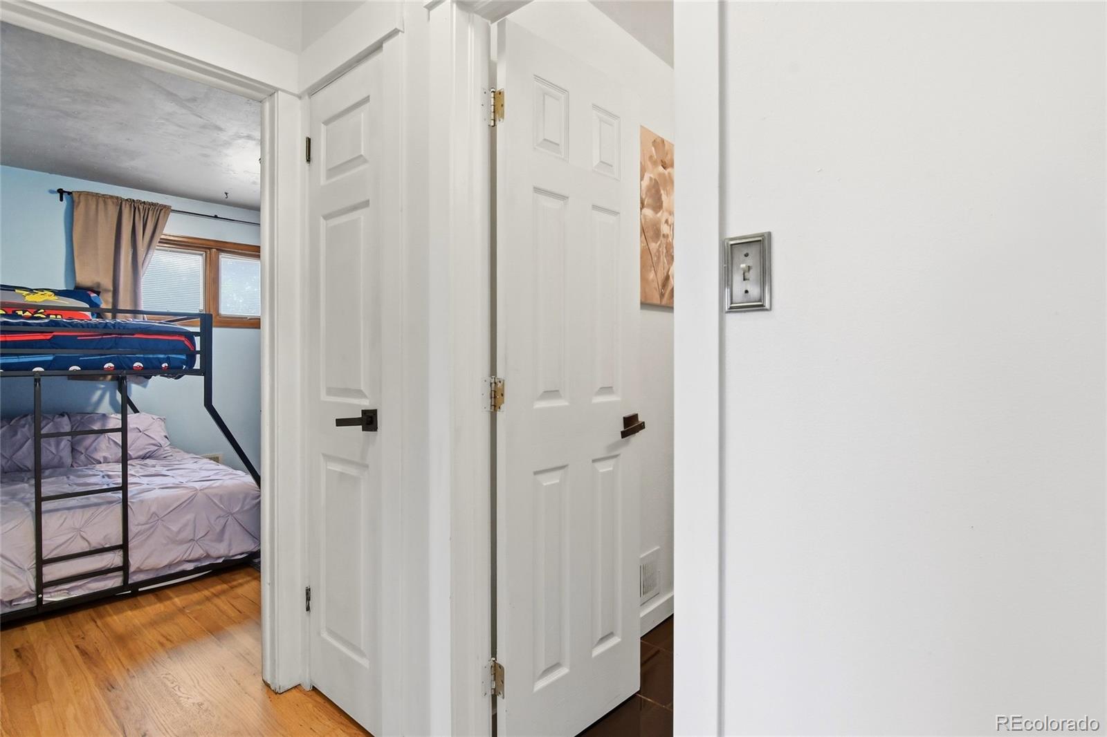 MLS Image #19 for 7213  santa fe drive,denver, Colorado