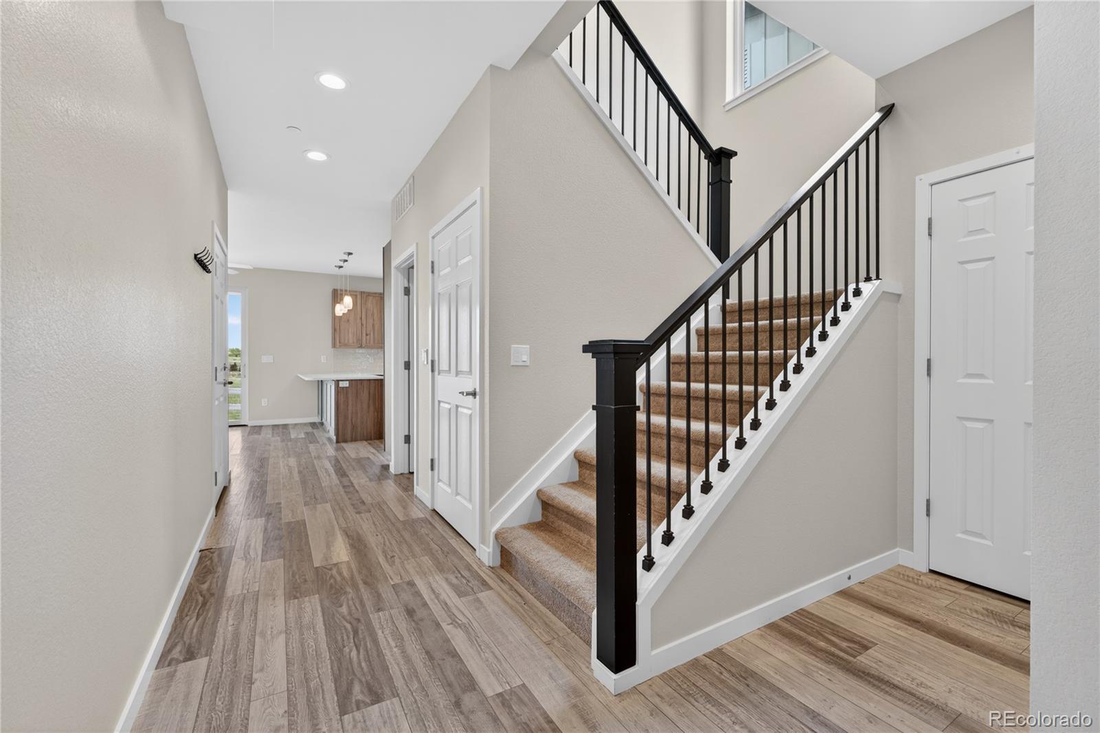MLS Image #5 for 407  blackfoot street,louisville, Colorado