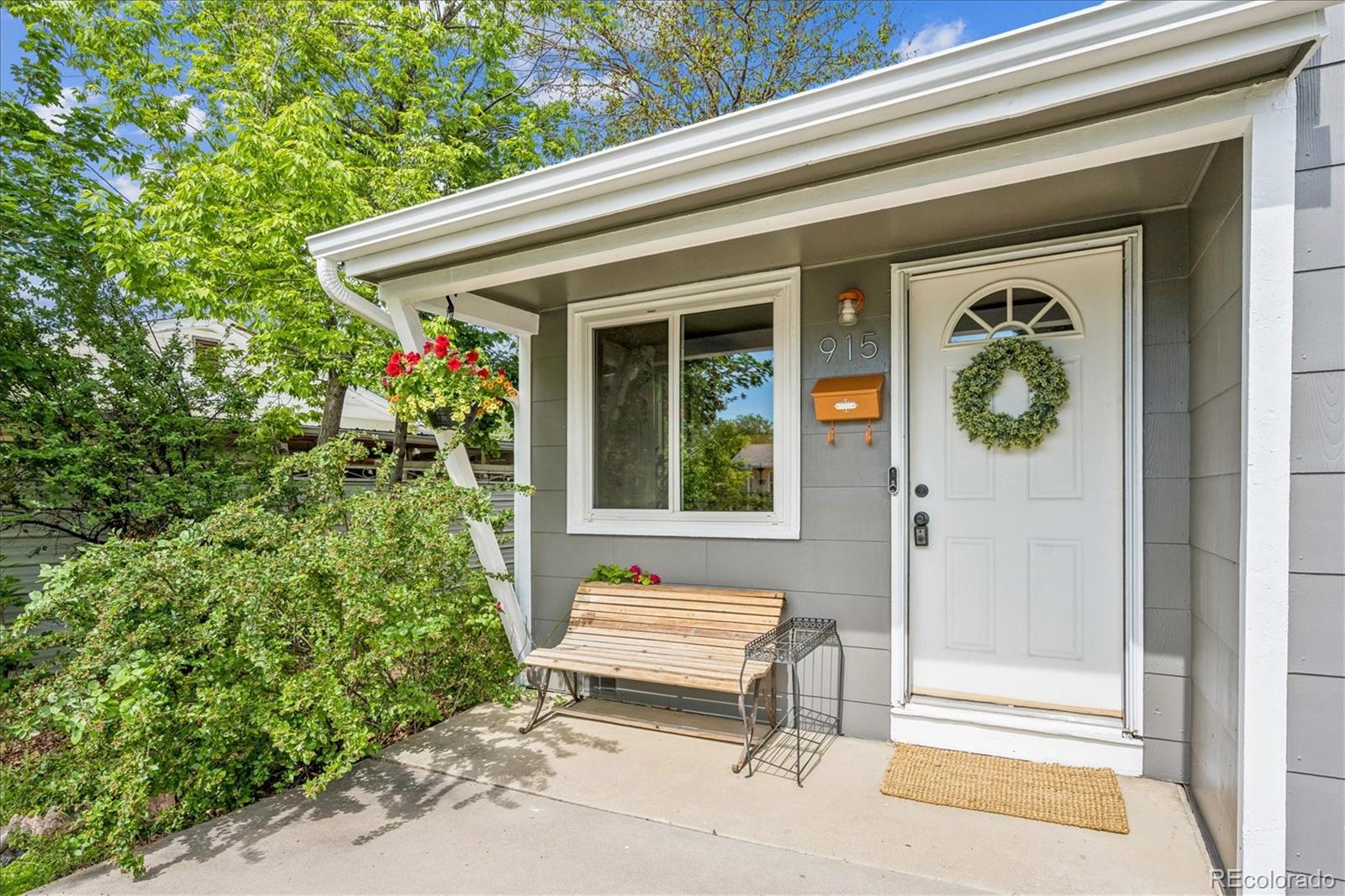 MLS Image #1 for 915  newark street,aurora, Colorado