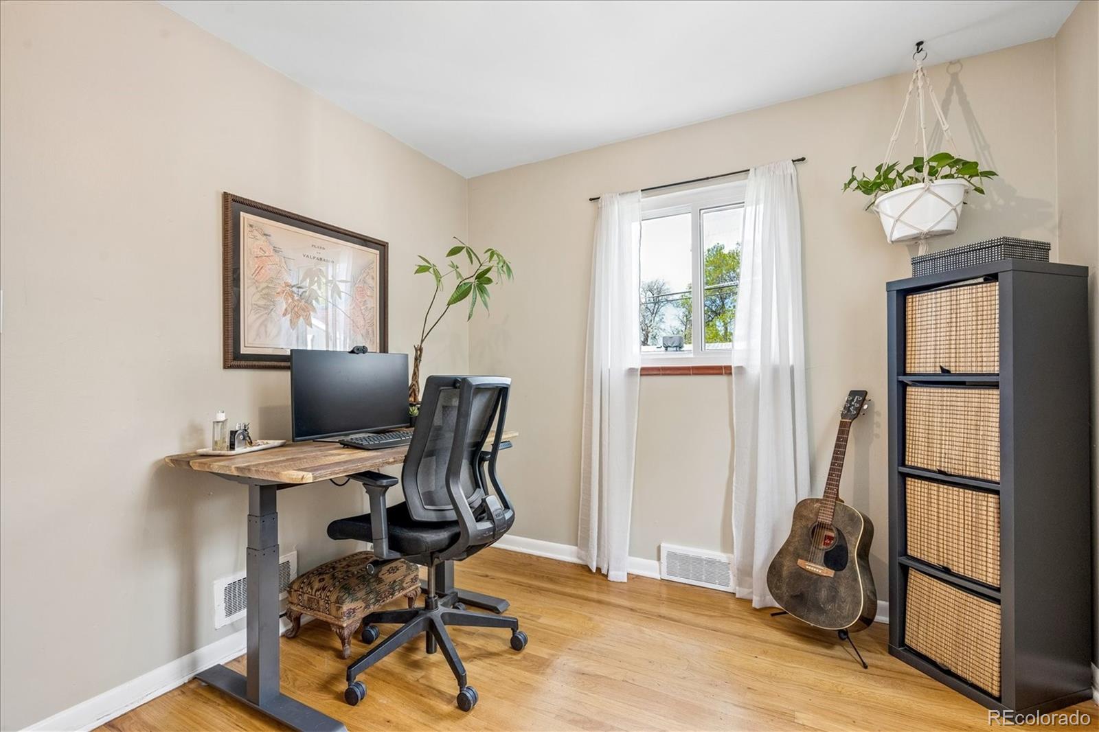 MLS Image #17 for 915  newark street,aurora, Colorado