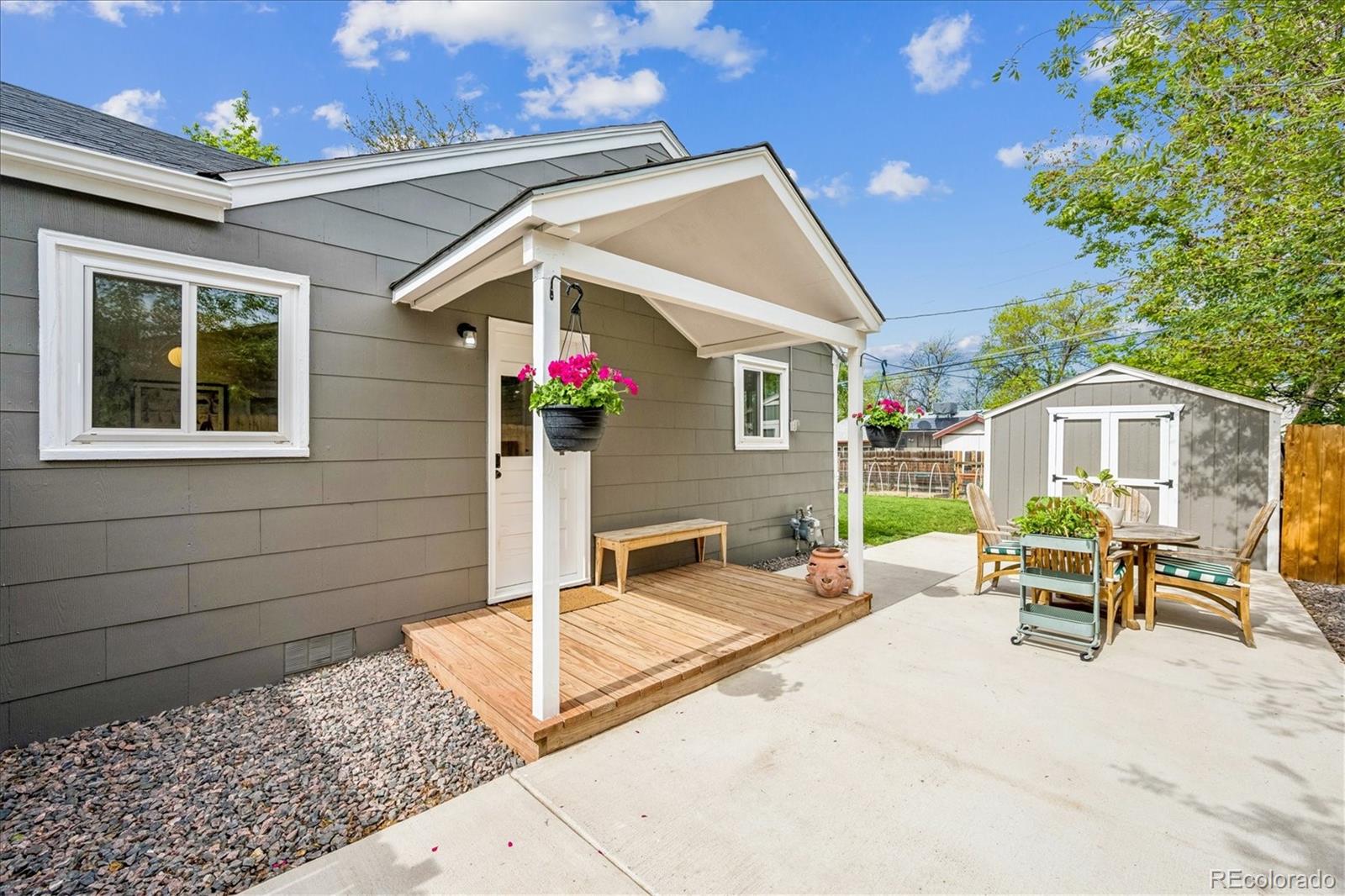 MLS Image #2 for 915  newark street,aurora, Colorado