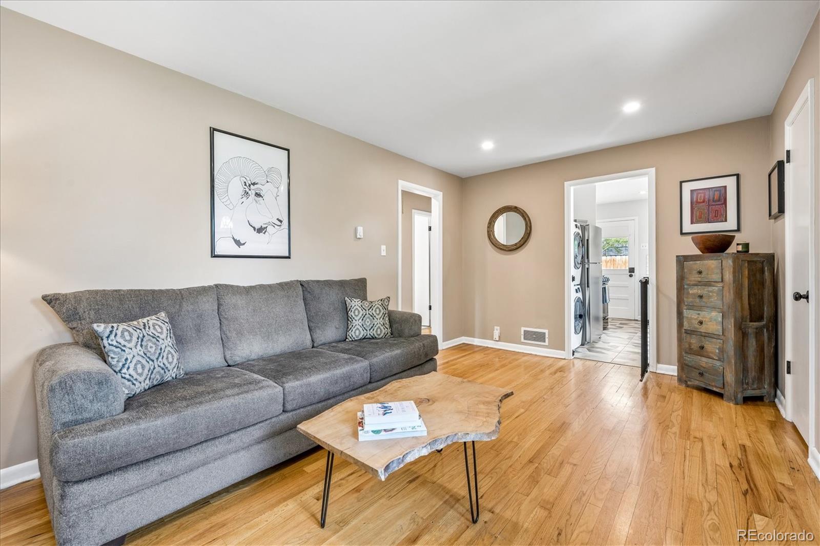 MLS Image #5 for 915  newark street,aurora, Colorado