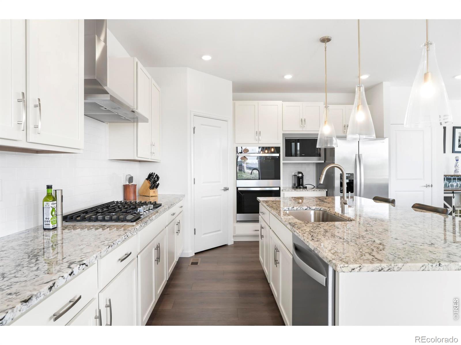 MLS Image #4 for 2905 s flat circle,longmont, Colorado