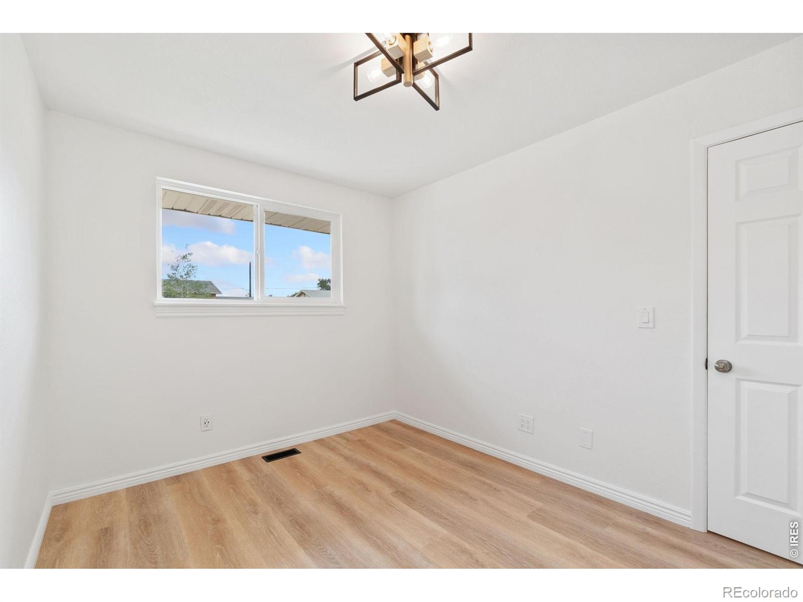 MLS Image #26 for 8369  cherokee street,denver, Colorado