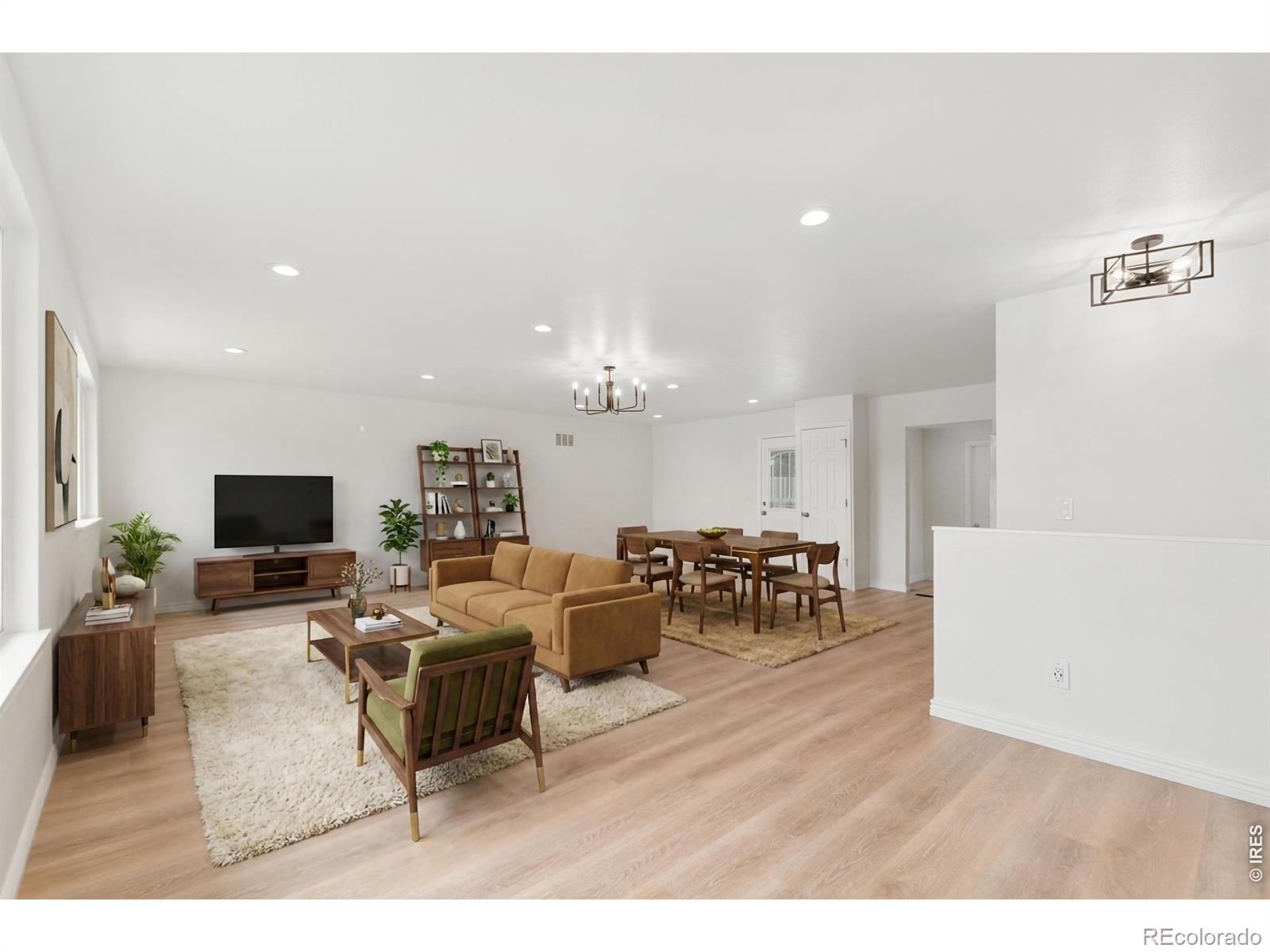 MLS Image #4 for 8369  cherokee street,denver, Colorado