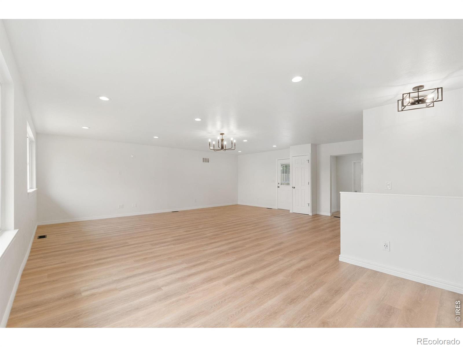 MLS Image #5 for 8369  cherokee street,denver, Colorado